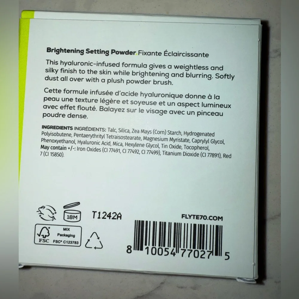 Flyte.70's The Final Act Lucid Finishing Powder for Aging Skin